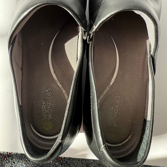 DANSKO Work Wonders 39/8.5-9 Leather Slip Resistant Clogs Comfort Slip-On Shoes - Picture 6 of 7